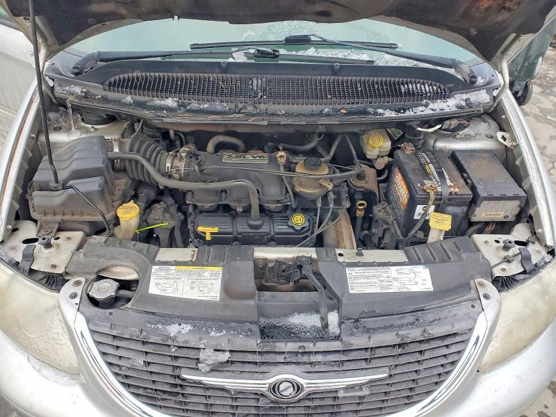 2004 Chrysler Town & Country Limited