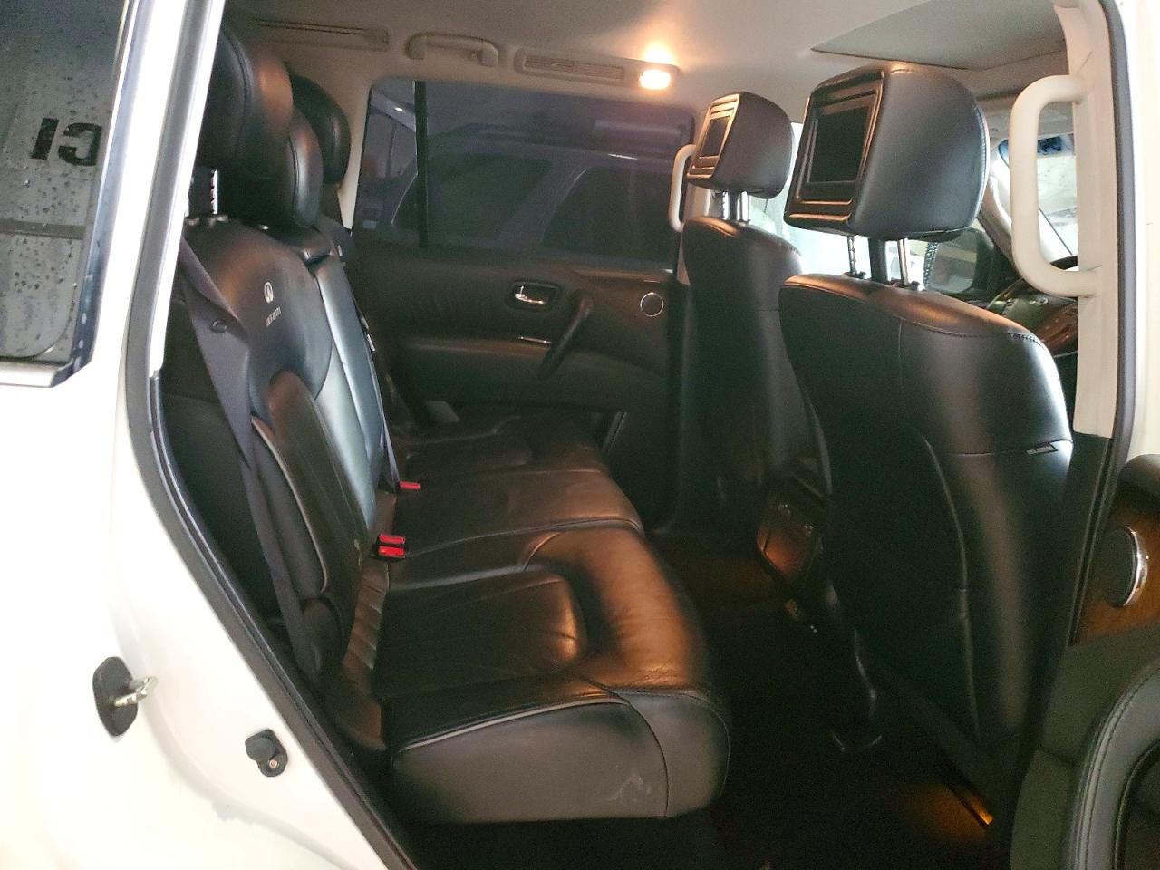 2012 Infiniti Qx56
