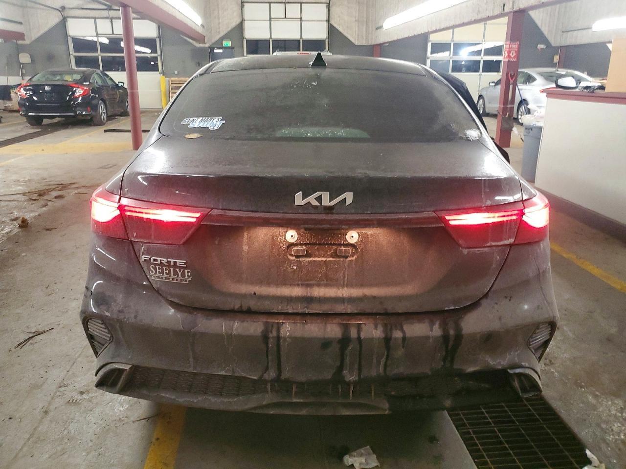 2024 KIA Forte lx