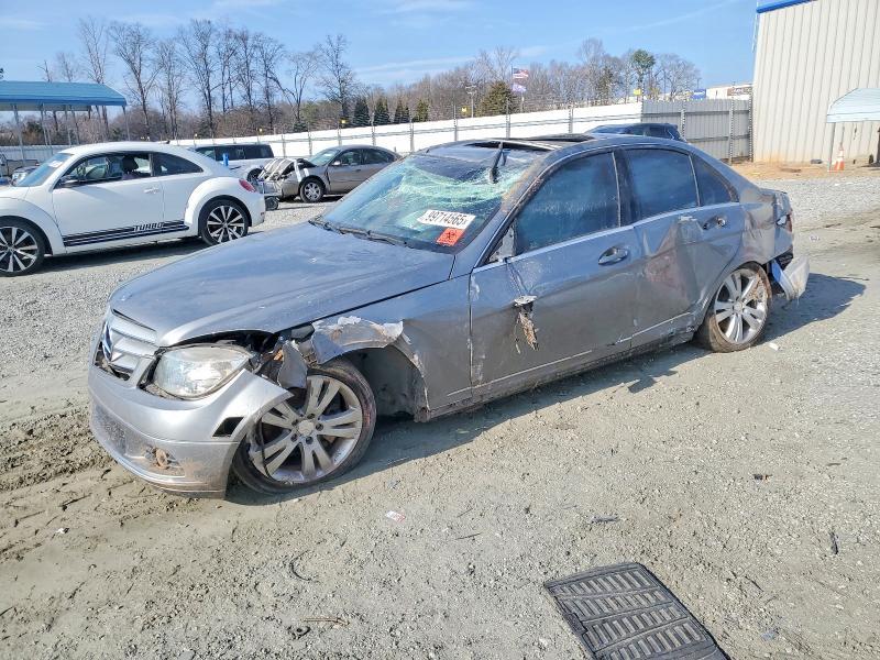 2011 Mercedes-Benz C300