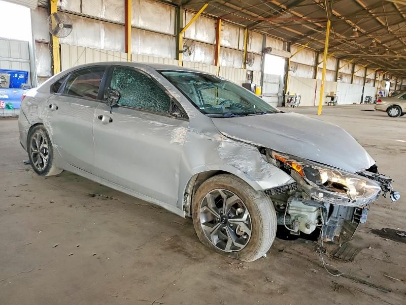 2021 KIA Forte fe