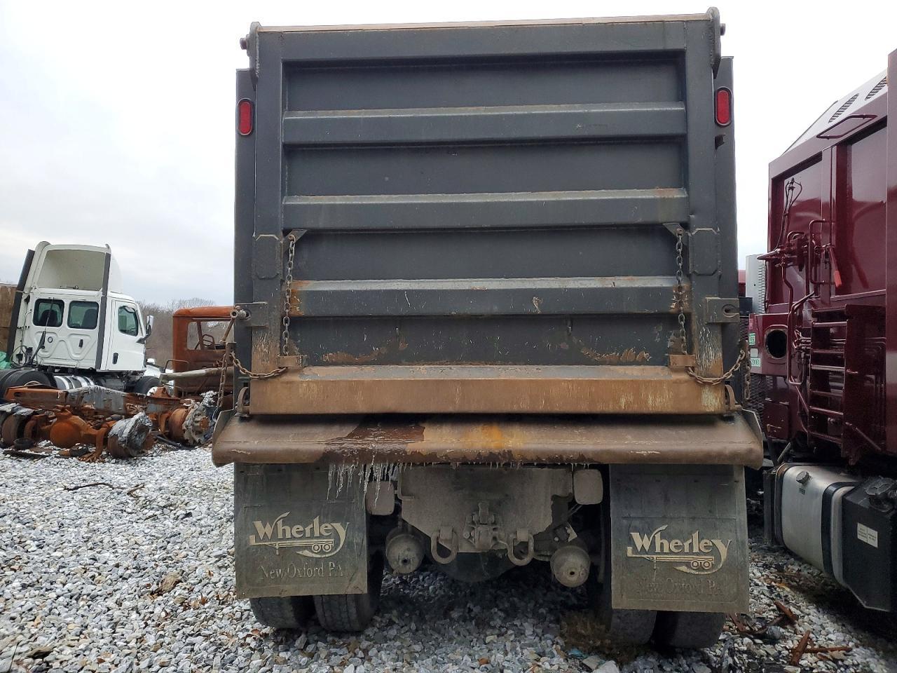 2016 Kenworth Construction W900