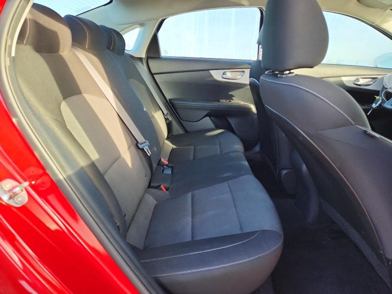 2023 KIA Forte lx