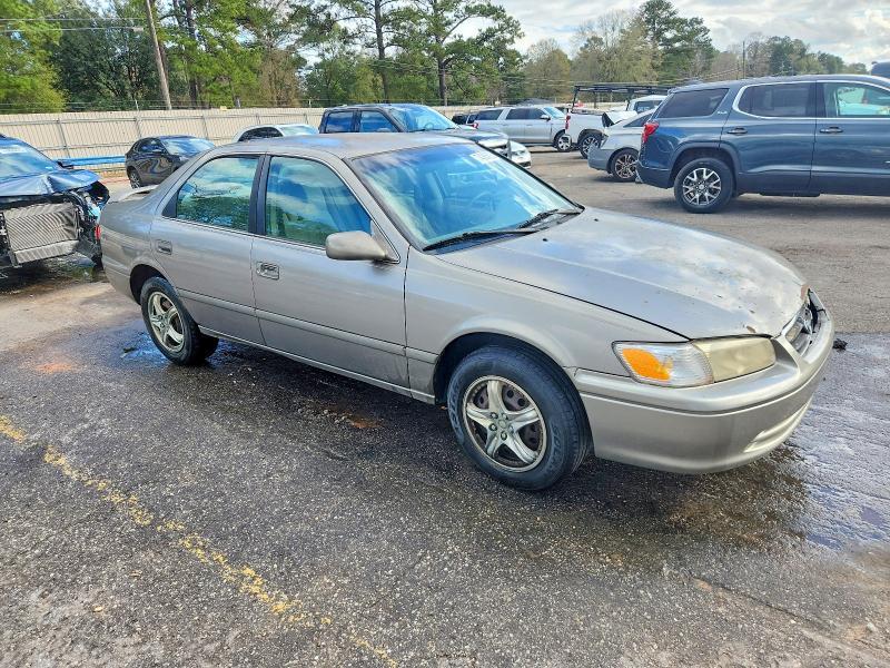 2000 Toyota Camry le