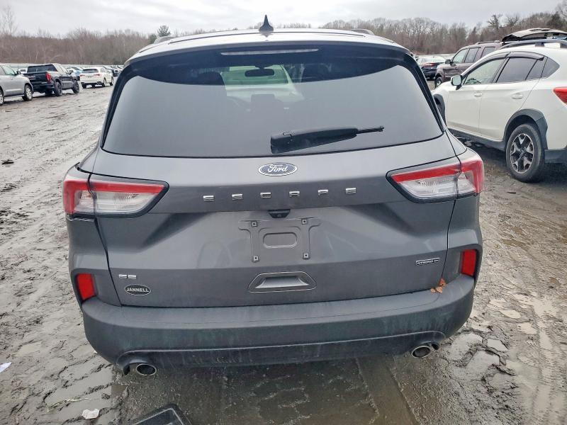 2021 Ford Escape se