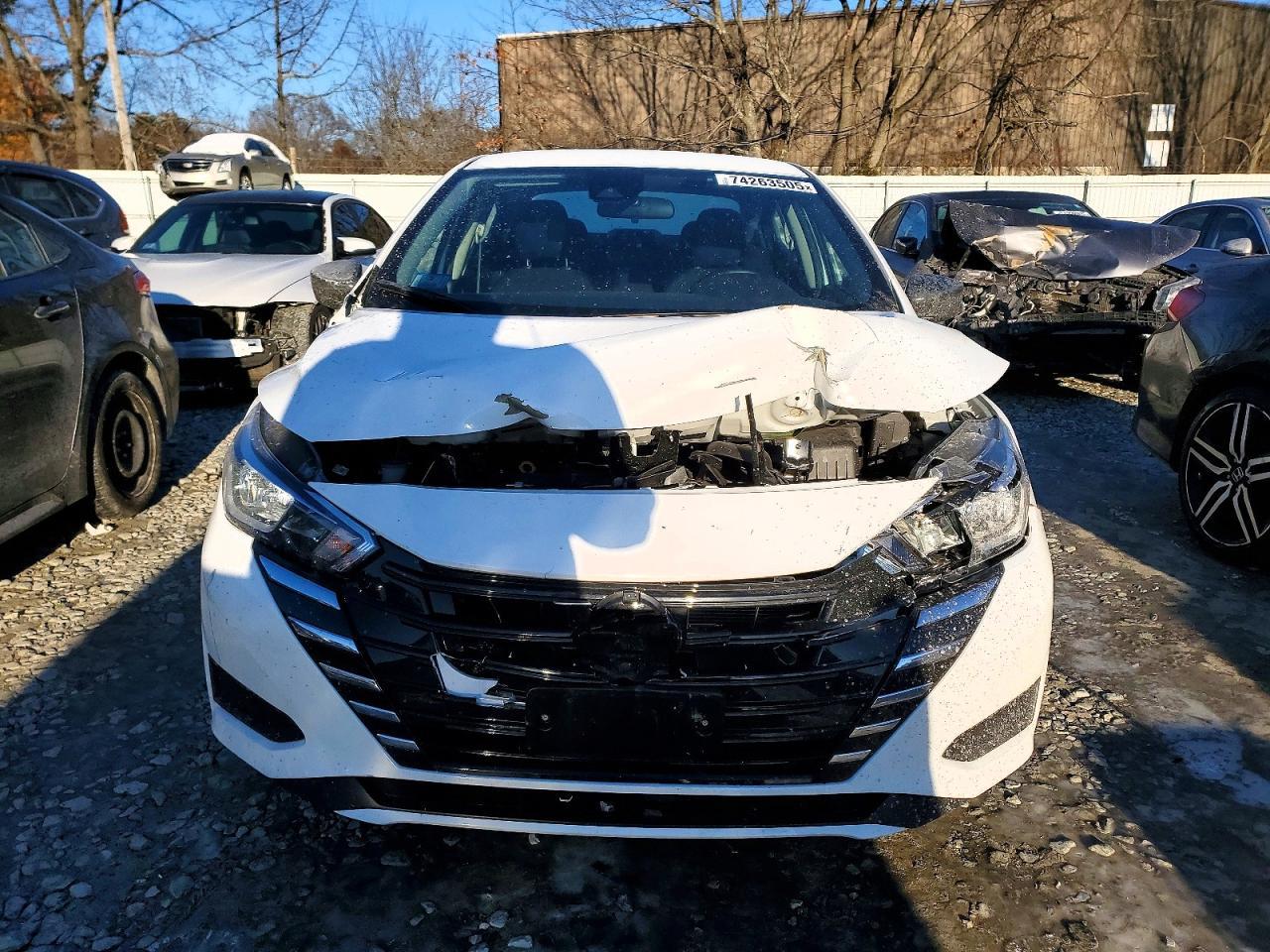 2024 Nissan Versa s