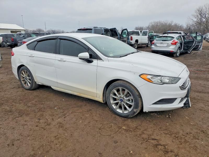 2017 Ford Fusion se
