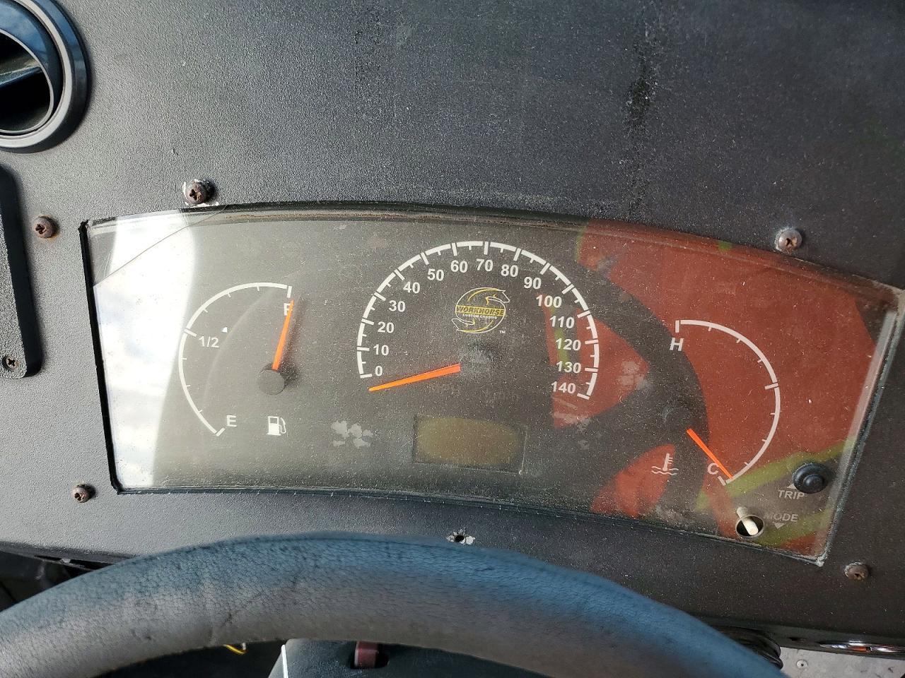 2009 Workhorse Custom Chassis W42 Delivery Truck