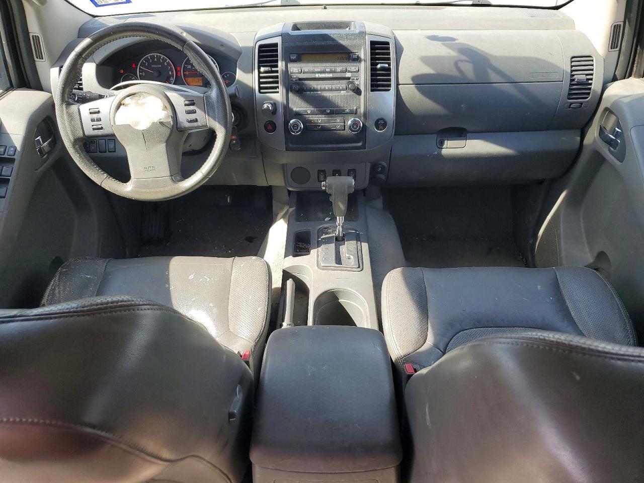 2012 Nissan Frontier s