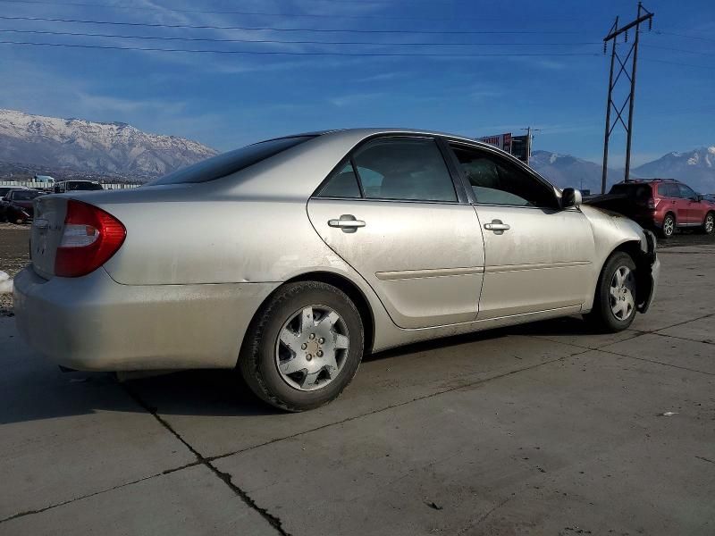 2004 Toyota Camry le