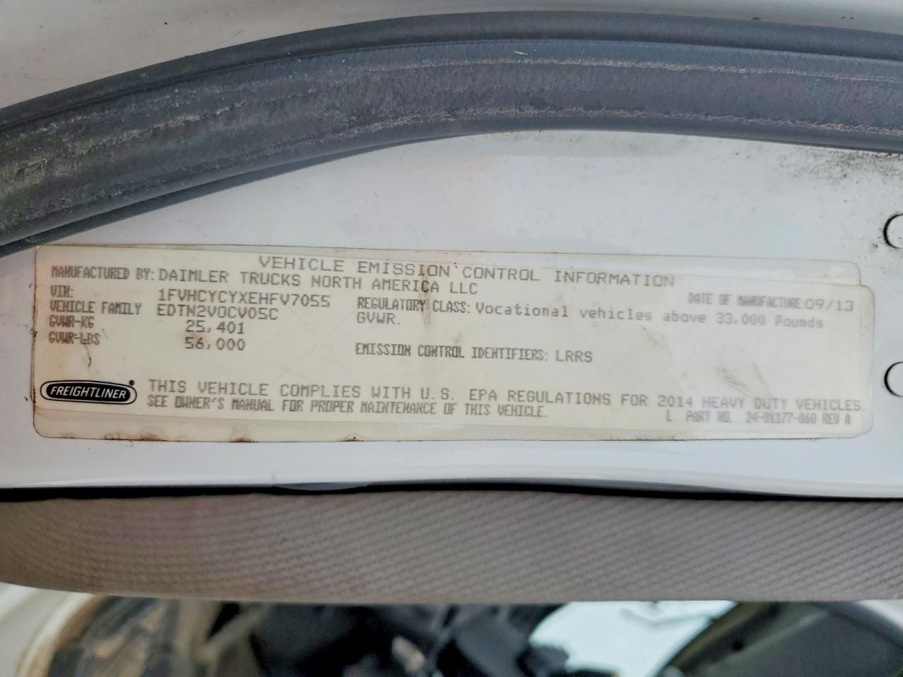 2014 Freightliner Business Class M2 Flatbed Truck