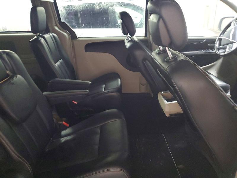 2012 Chrysler Town & Country Touring