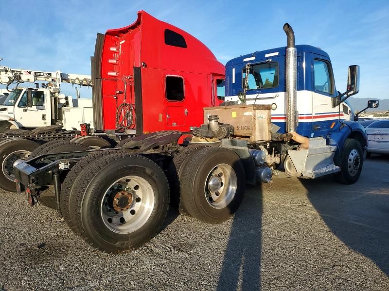 2018 Peterbilt 579 Semi Truck