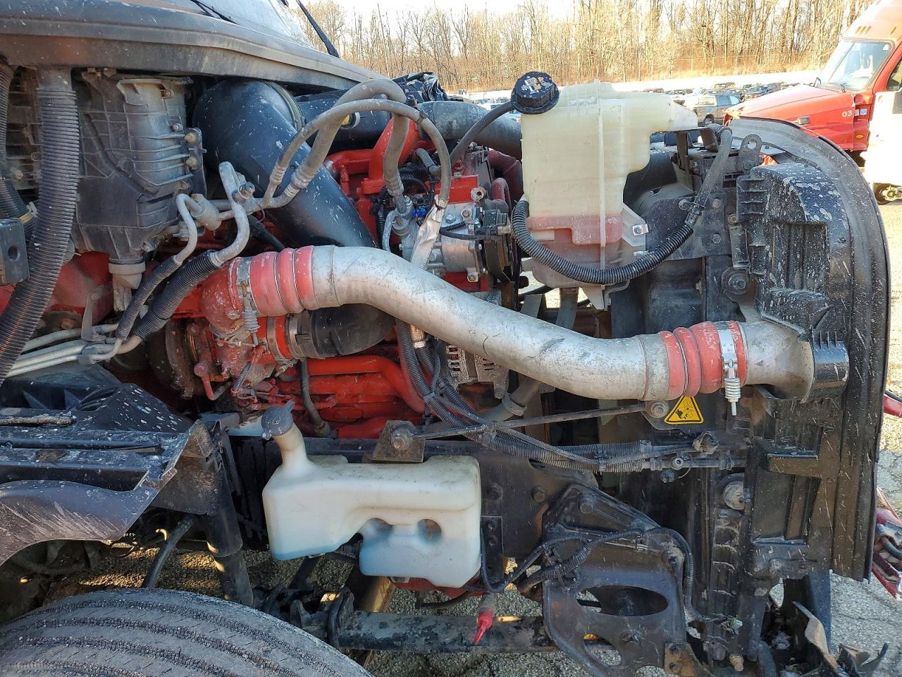 2020 International LT625