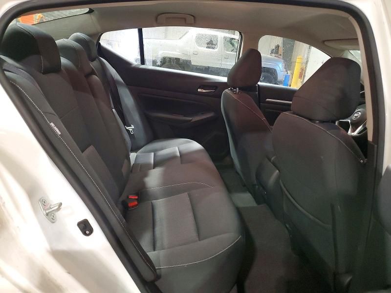 2022 Nissan Altima sv