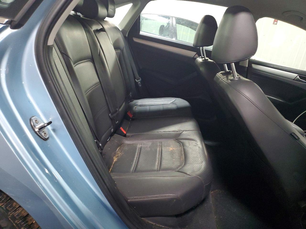 2013 Volkswagen Passat se
