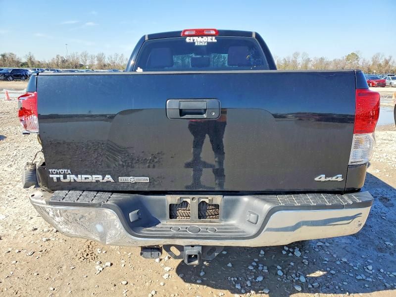 2011 Toyota Tundra Double cab SR5