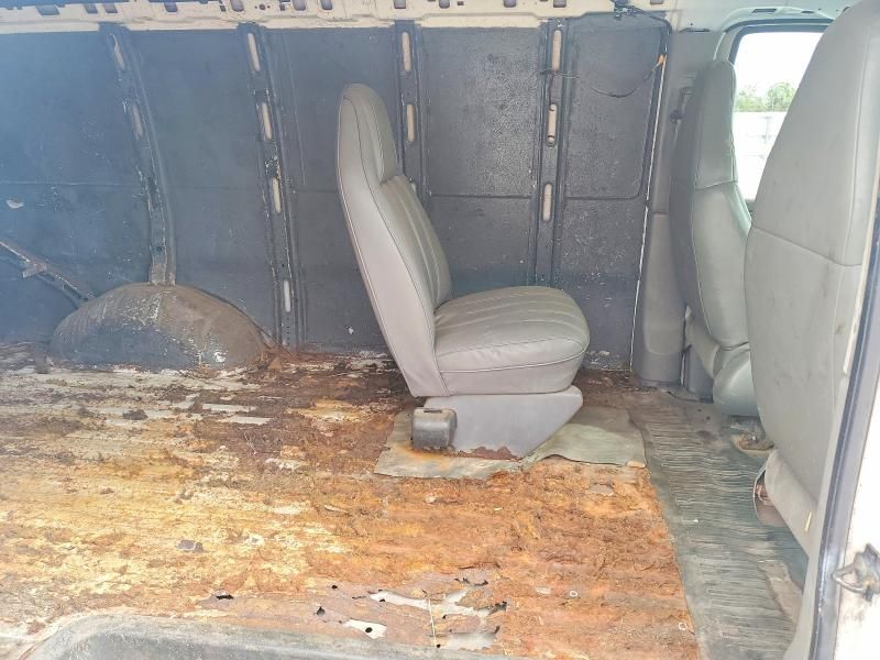 2003 Chevrolet Express G2500