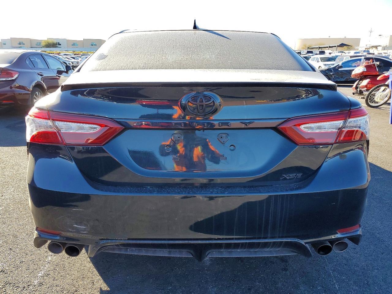 2020 Toyota Camry xse
