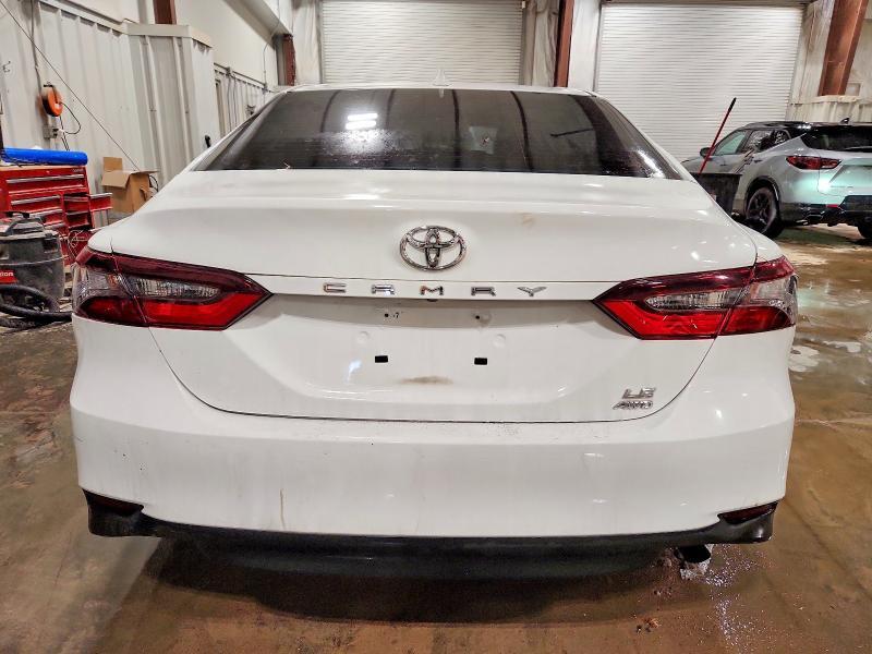 2022 Toyota Camry le