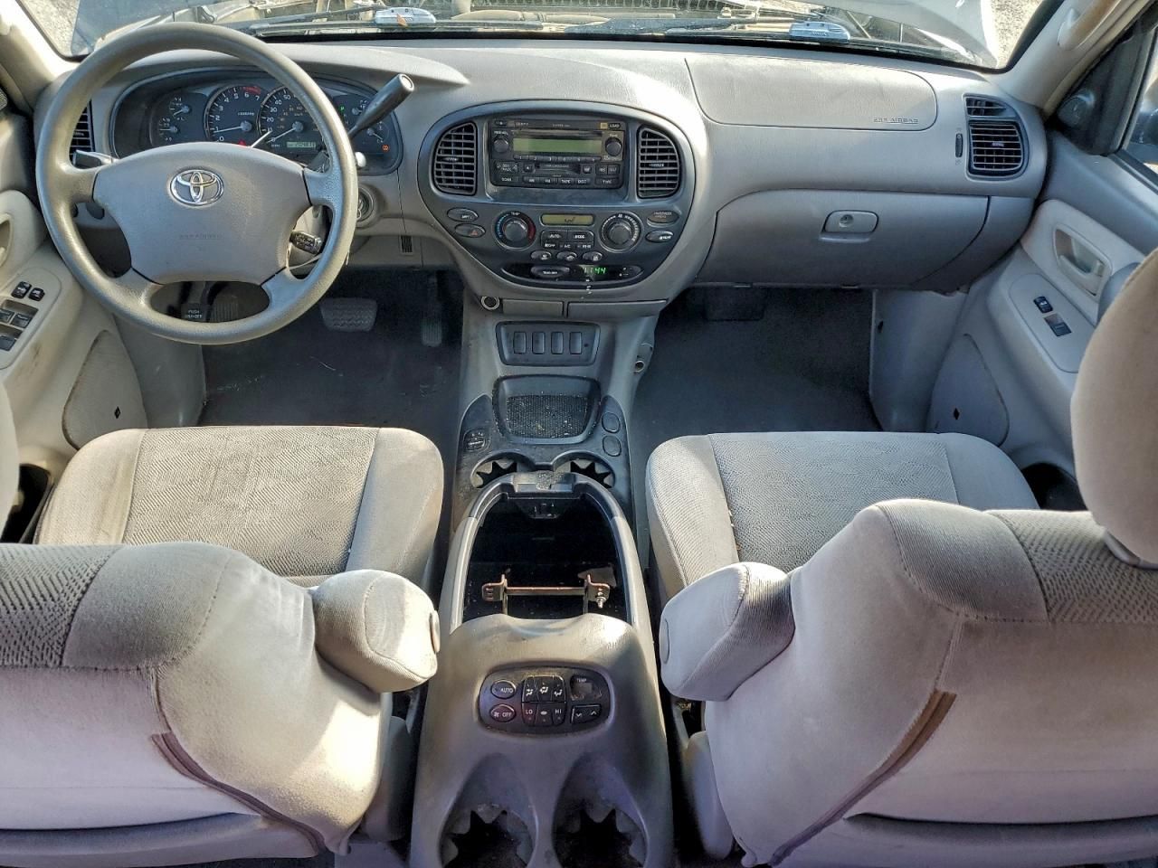 2005 Toyota Sequoia SR5