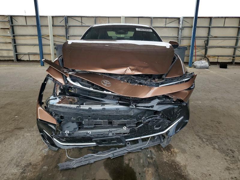 2025 Toyota Crown xle