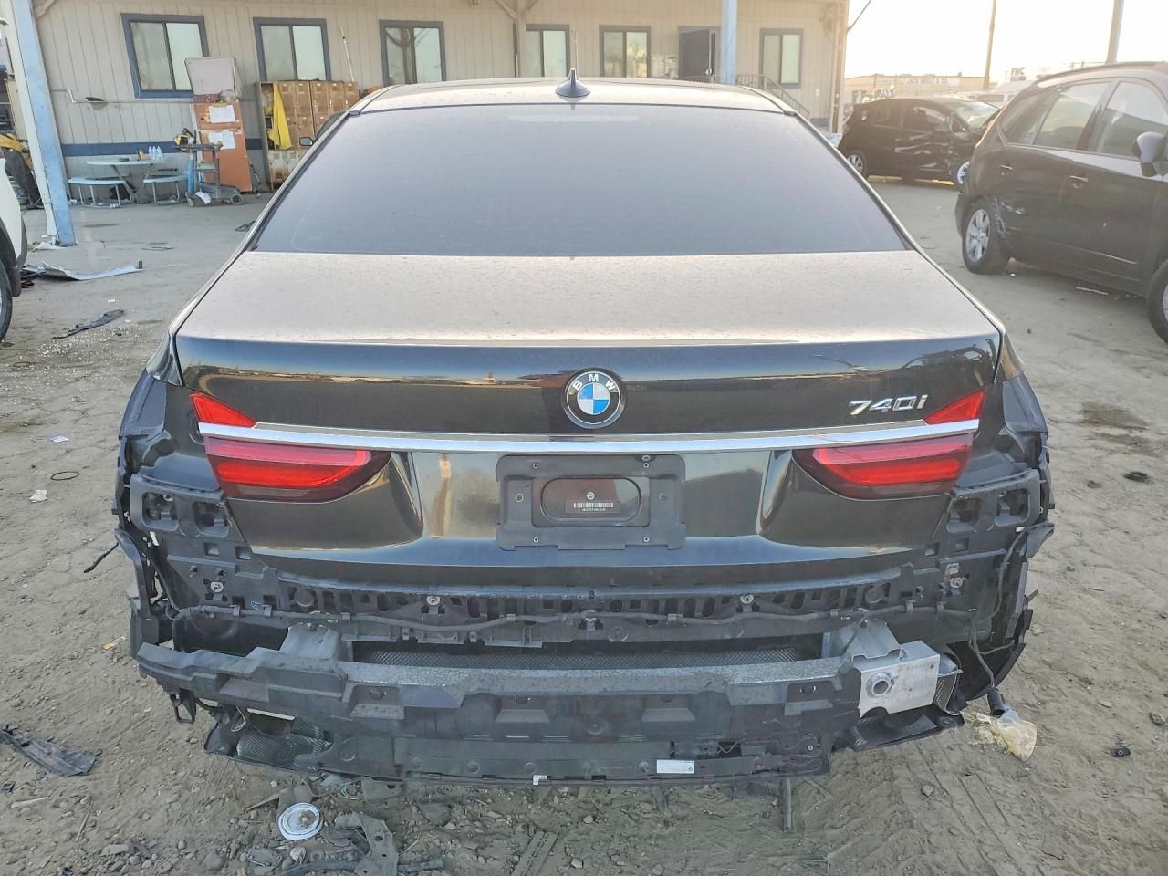 2019 BMW 740 i