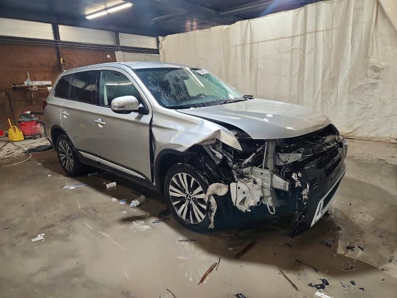 2019 Mitsubishi Outlander se