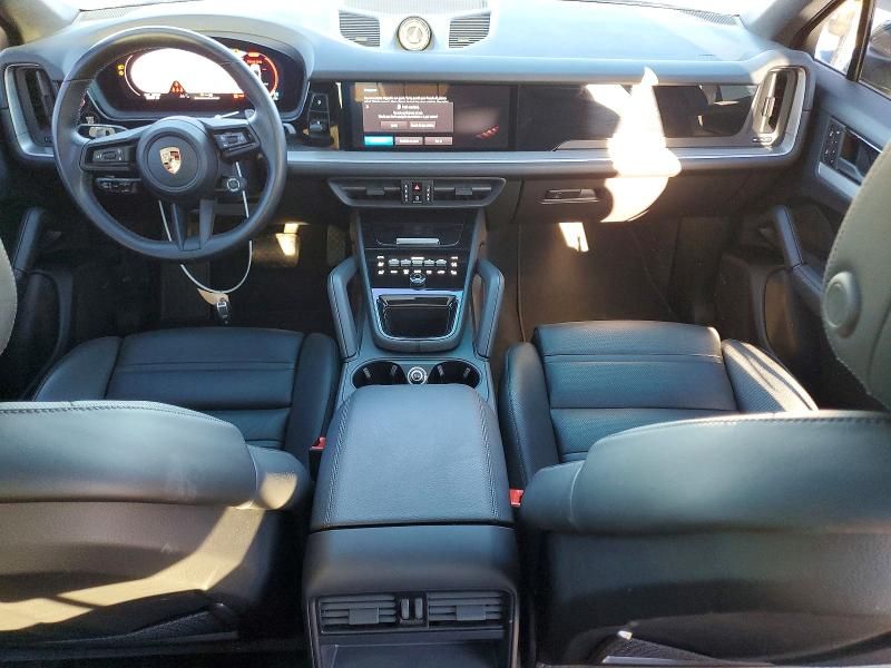 2024 Porsche Cayenne Coupe