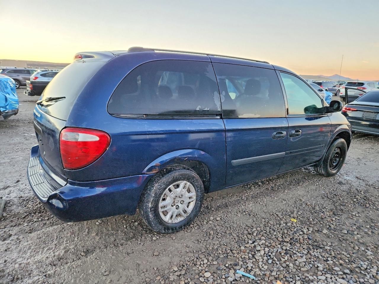 2005 Dodge Grand Caravan se