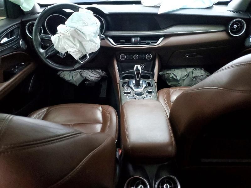 2020 Alfa Romeo Stelvio ti