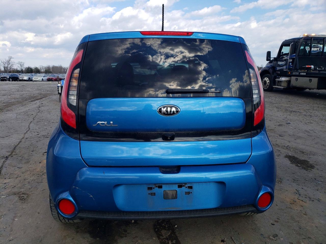 2015 KIA Soul +