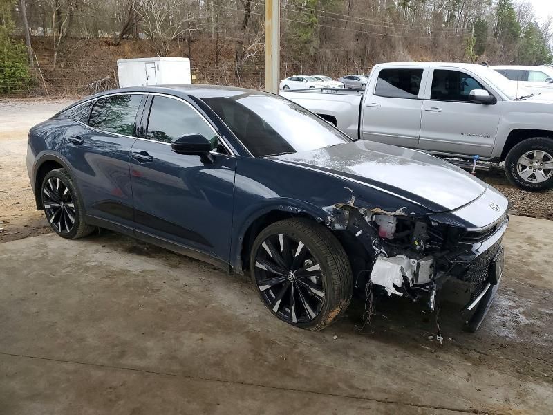 2025 Toyota Crown Platinum