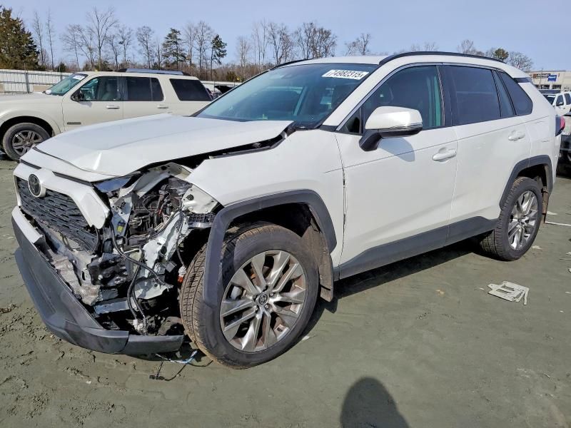 2024 Toyota Rav4 xle Premium