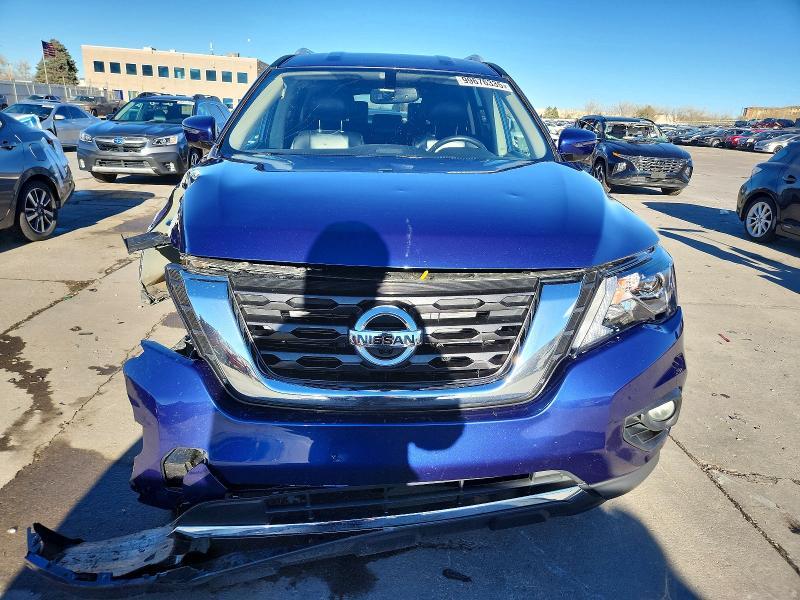 2020 Nissan Pathfinder sl