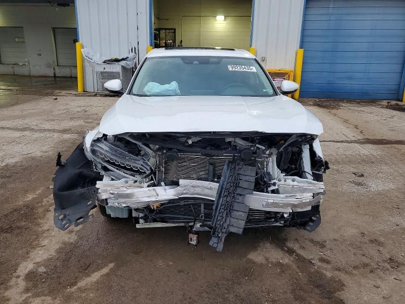 2019 Honda Accord Touring Hybrid