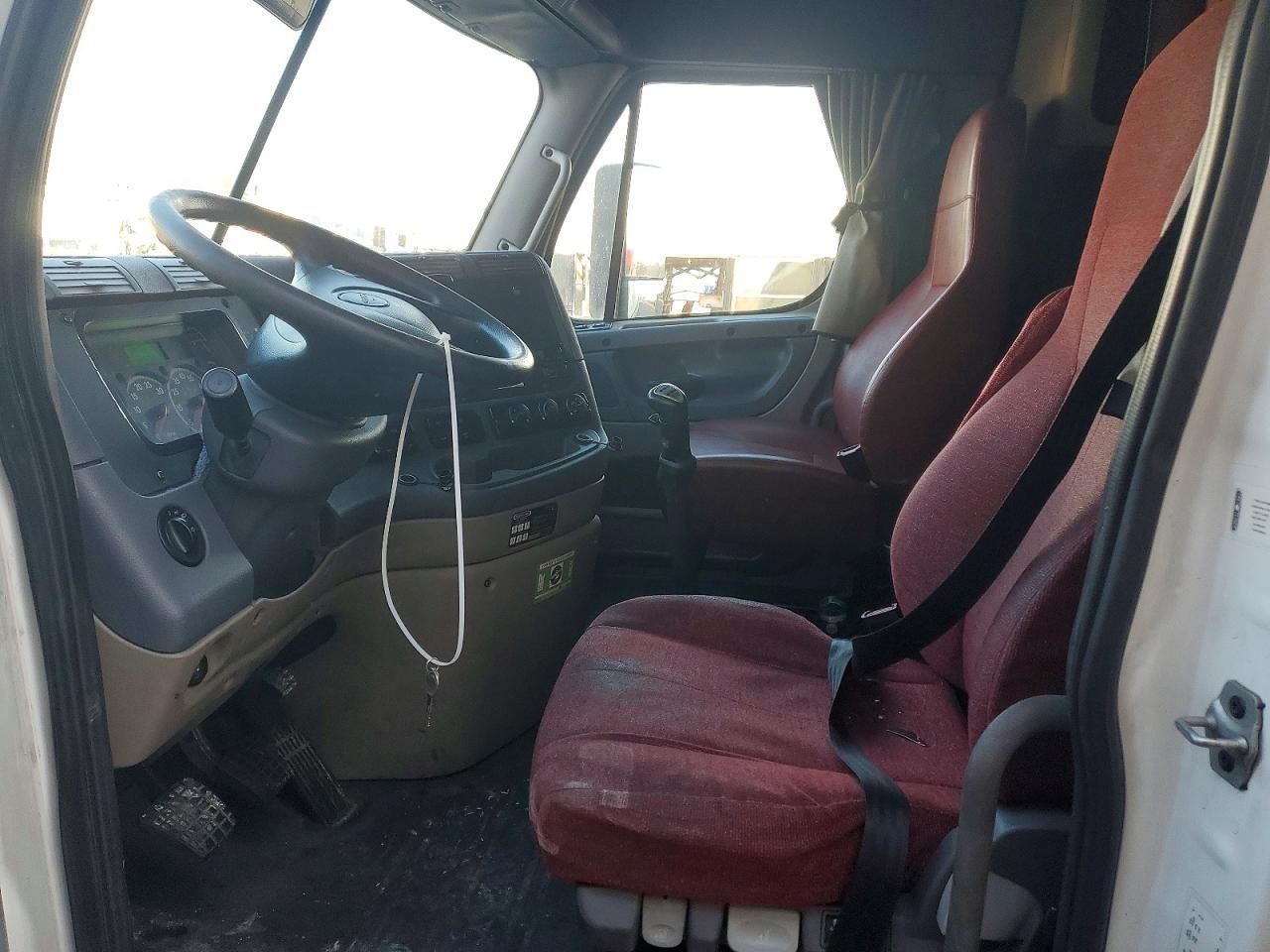 2019 Freightliner Cascadia 125 Semi Truck