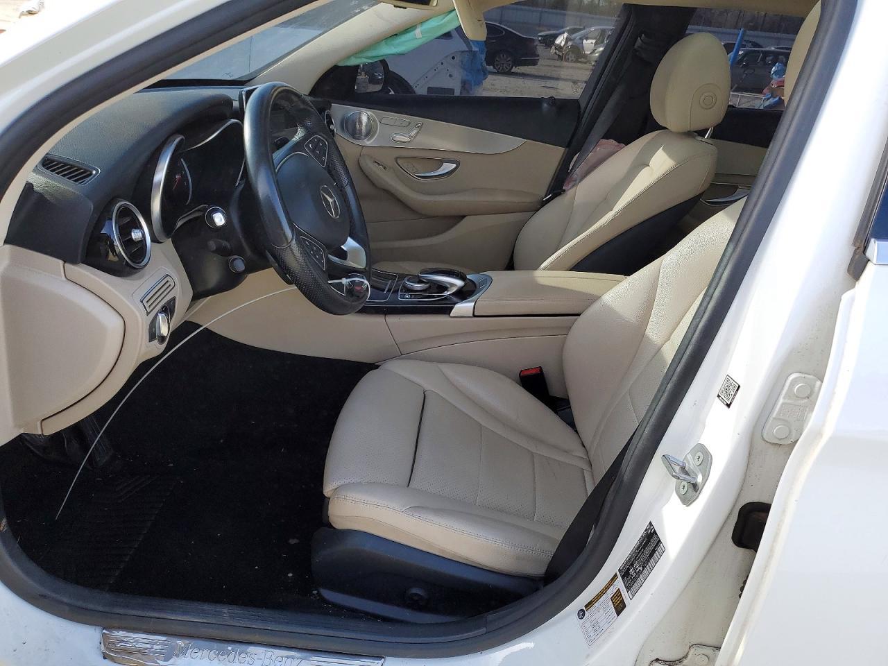 2016 Mercedes-Benz C300