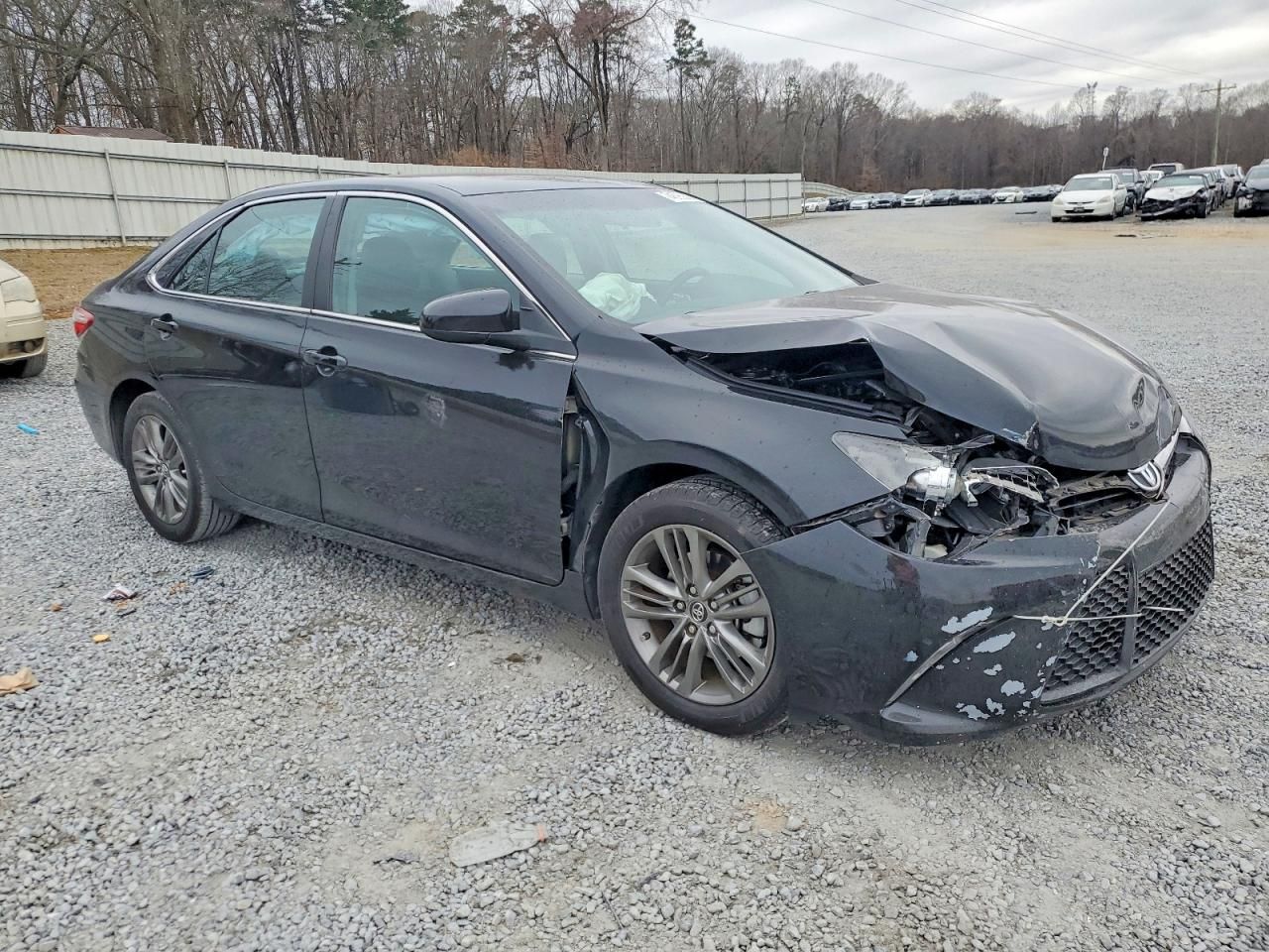 2016 Toyota Camry le
