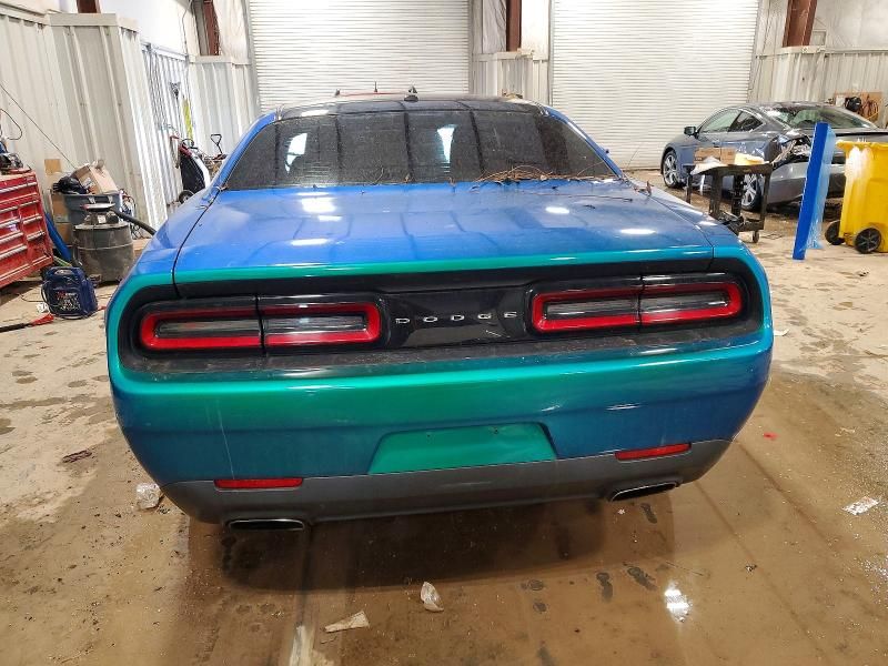 2015 Dodge Challenger sxt