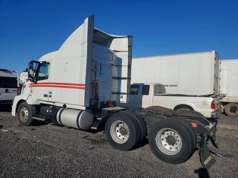 2016 Volvo VNL Semi Truck