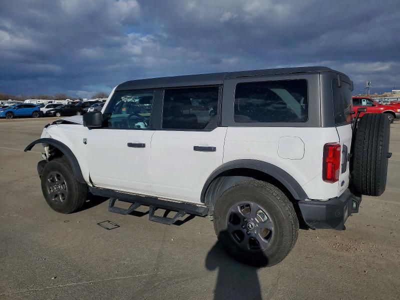 2023 Ford Bronco Base