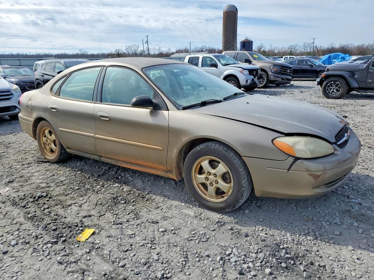 2004 Ford Taurus se