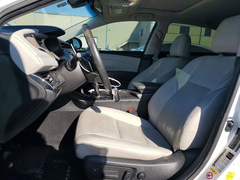 2016 Toyota Avalon xle