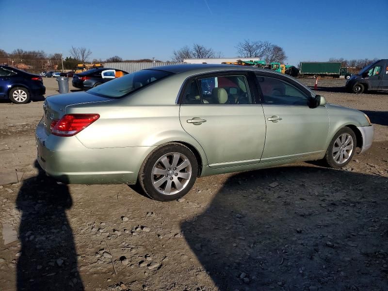 2005 Toyota Avalon xl