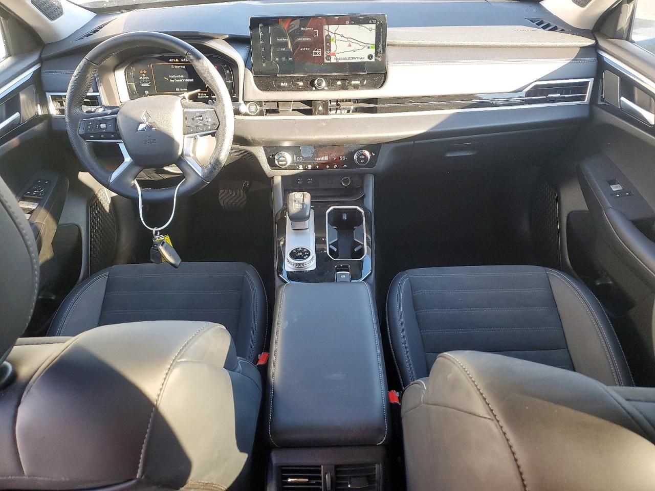 2025 Mitsubishi Outlander se