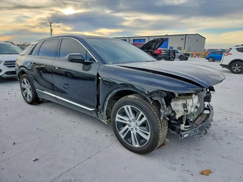 2024 Cadillac Lyriq Tech