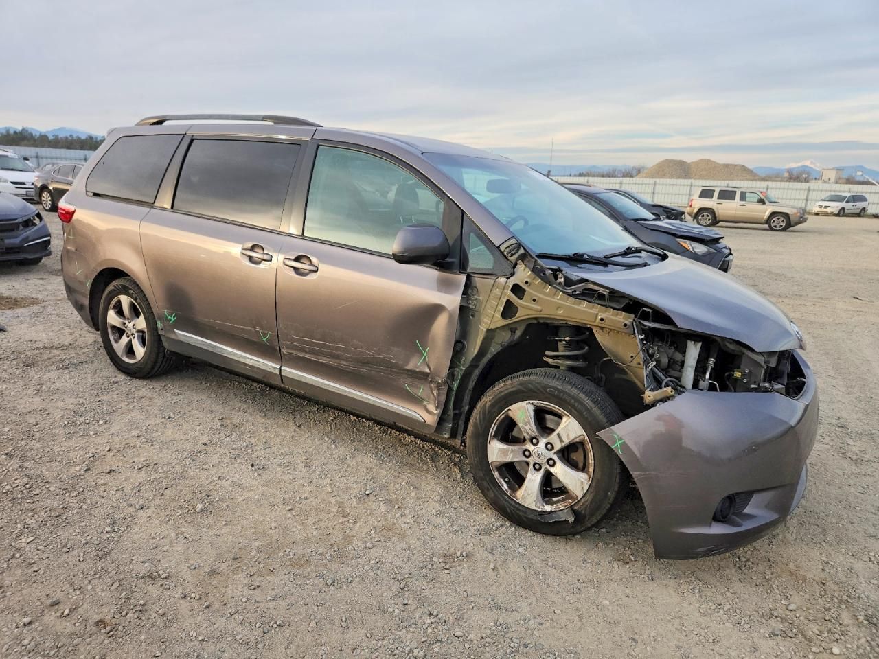 2016 Toyota Sienna le