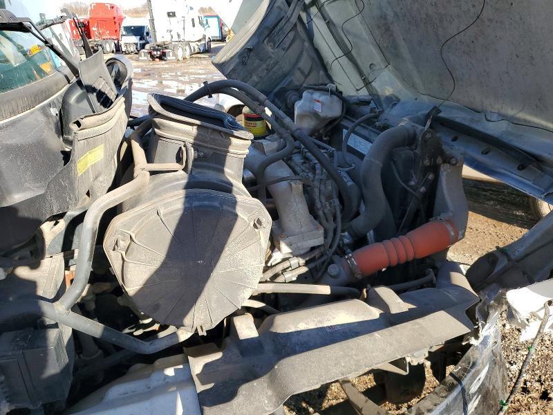 2019 Hino 268A BOX Truck