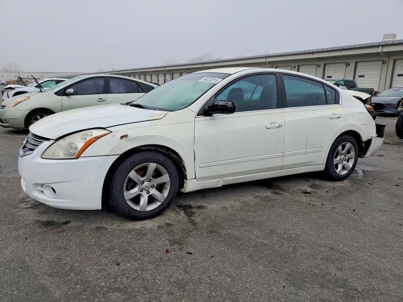2010 Nissan Altima Base